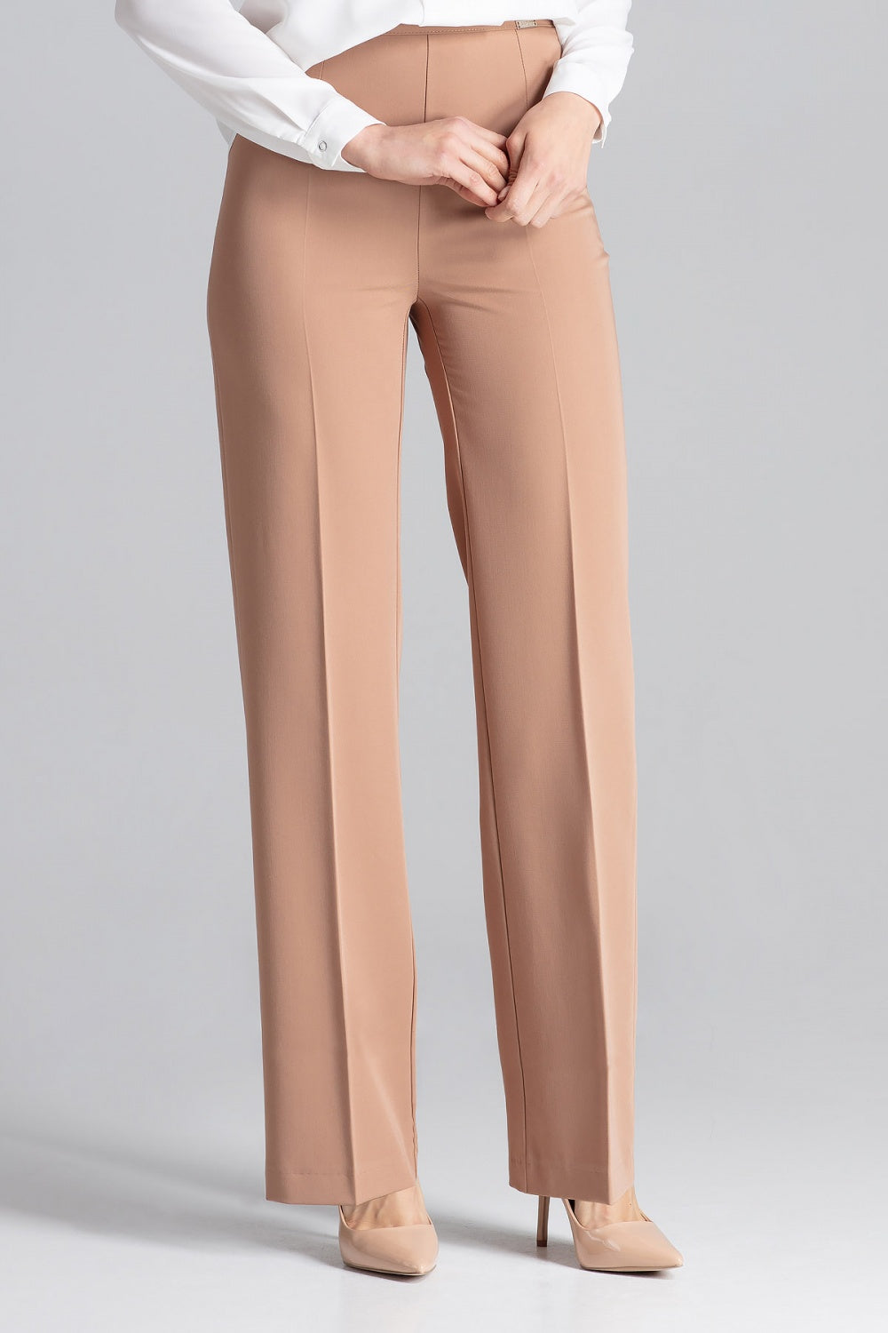 Wide-leg trousers