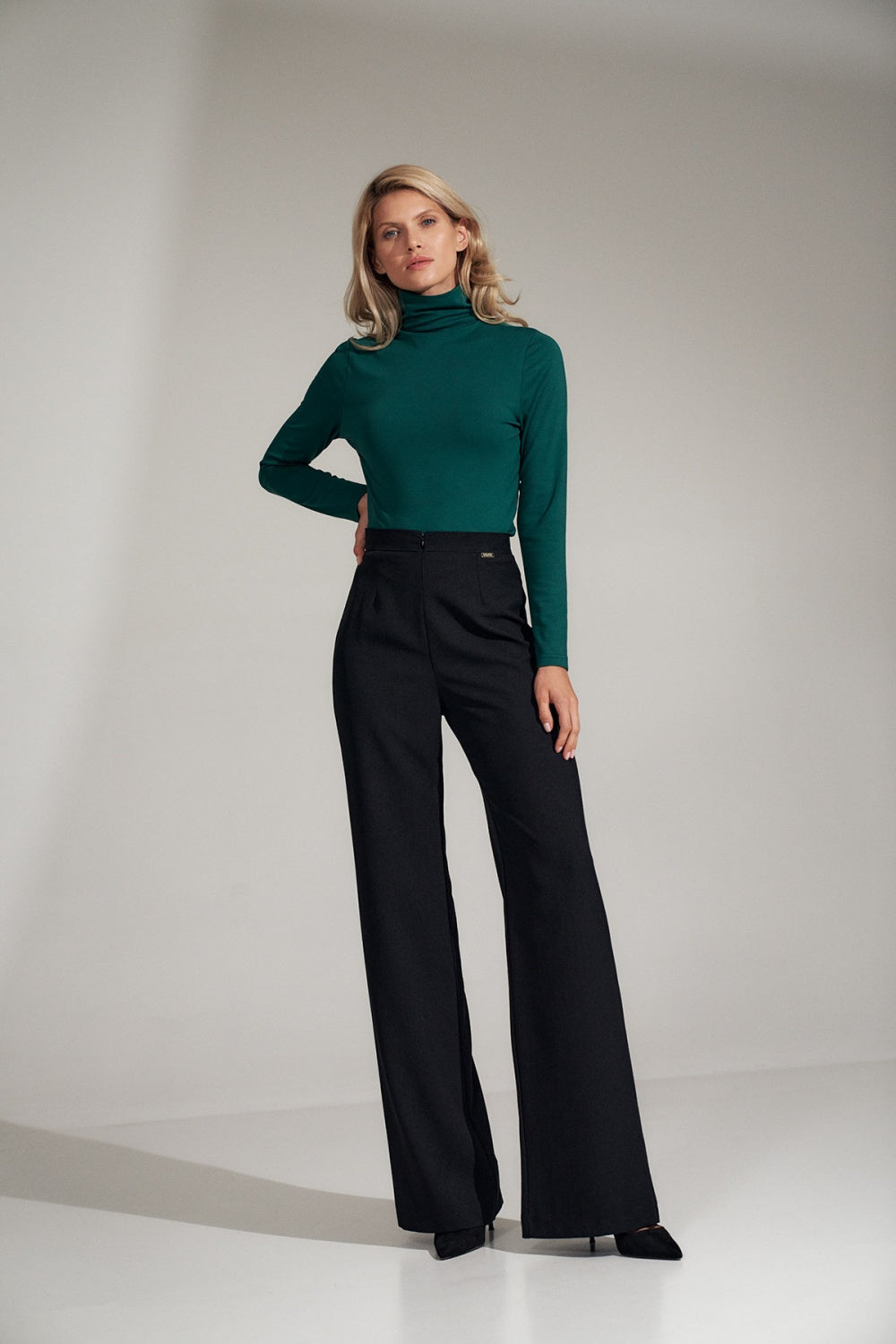 Bell-bottomed trousers