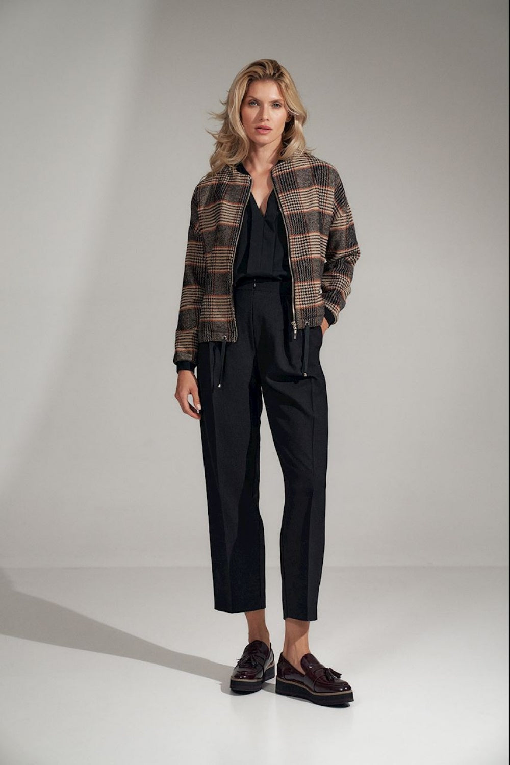 Tapered trousers
