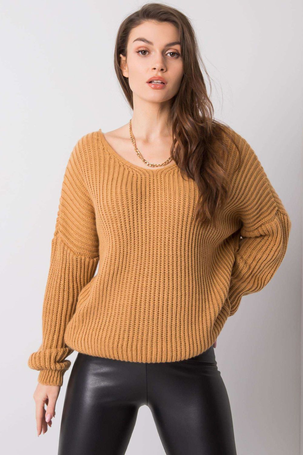 Camel jumper