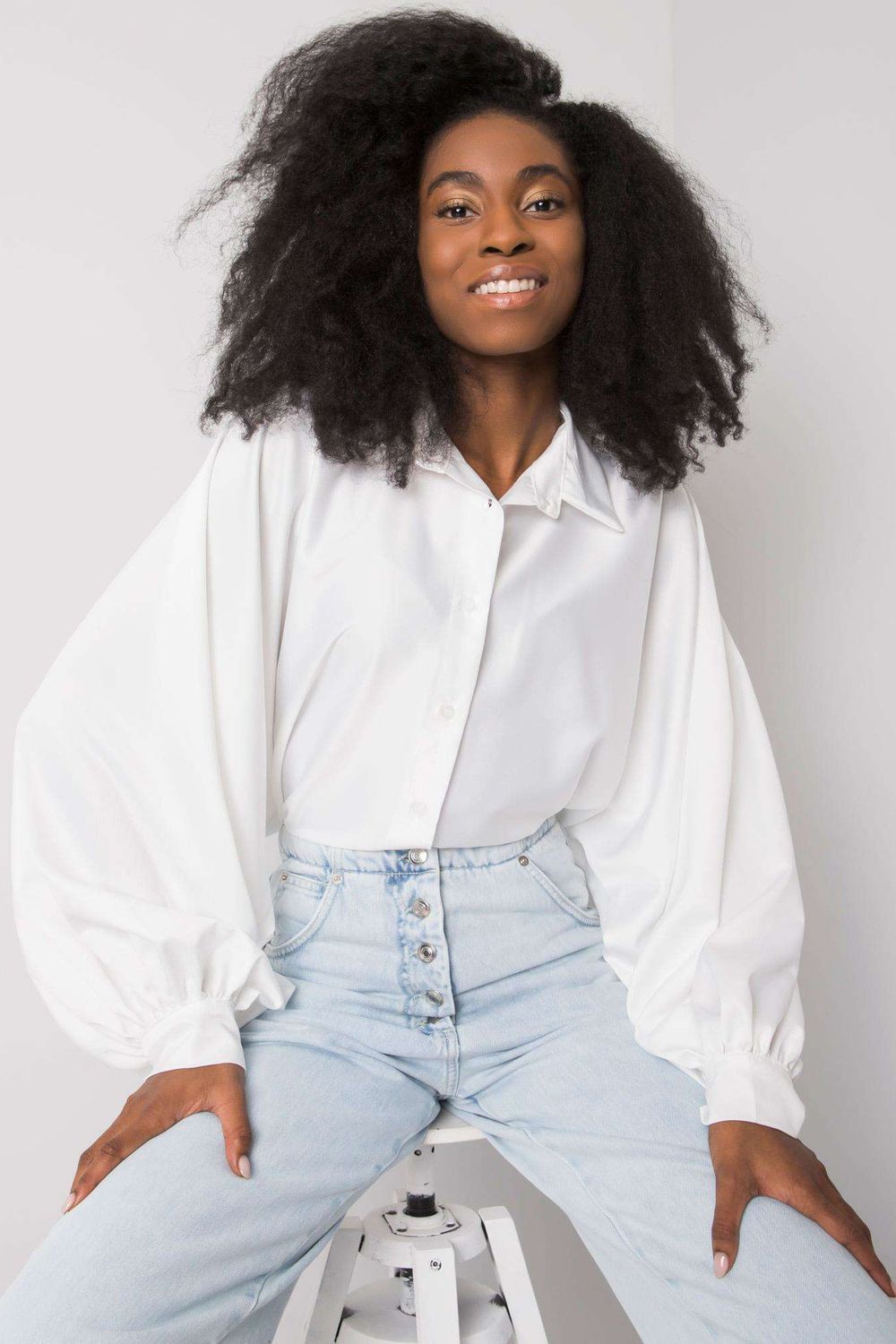 Wide-sleeve shirt