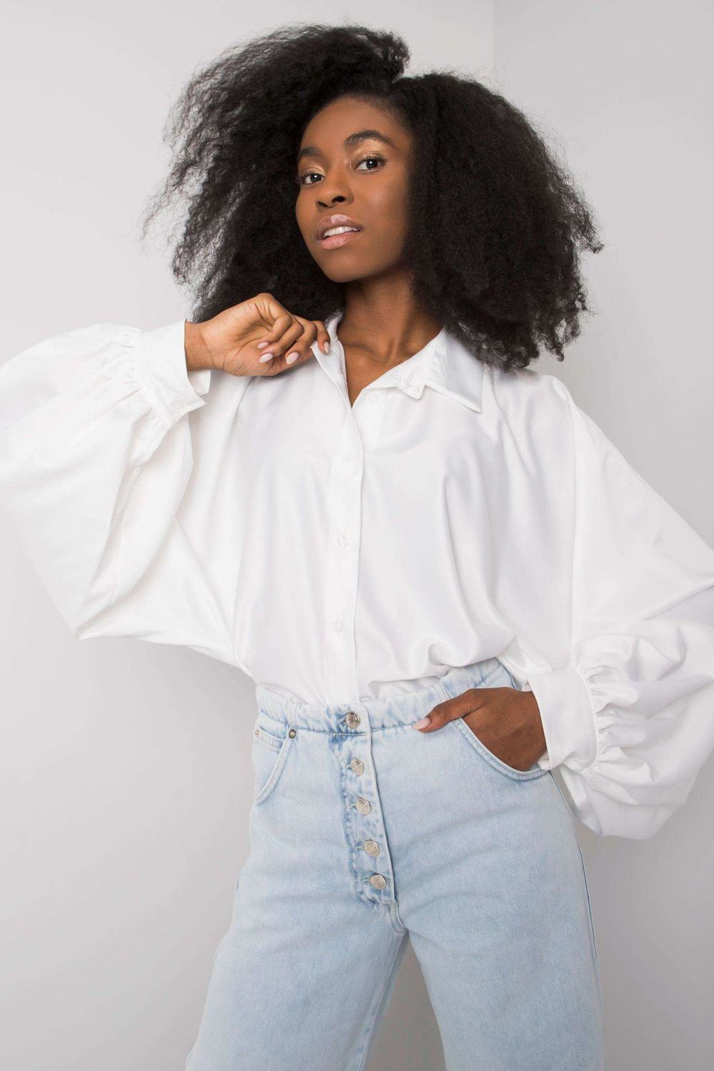 Wide-sleeve shirt