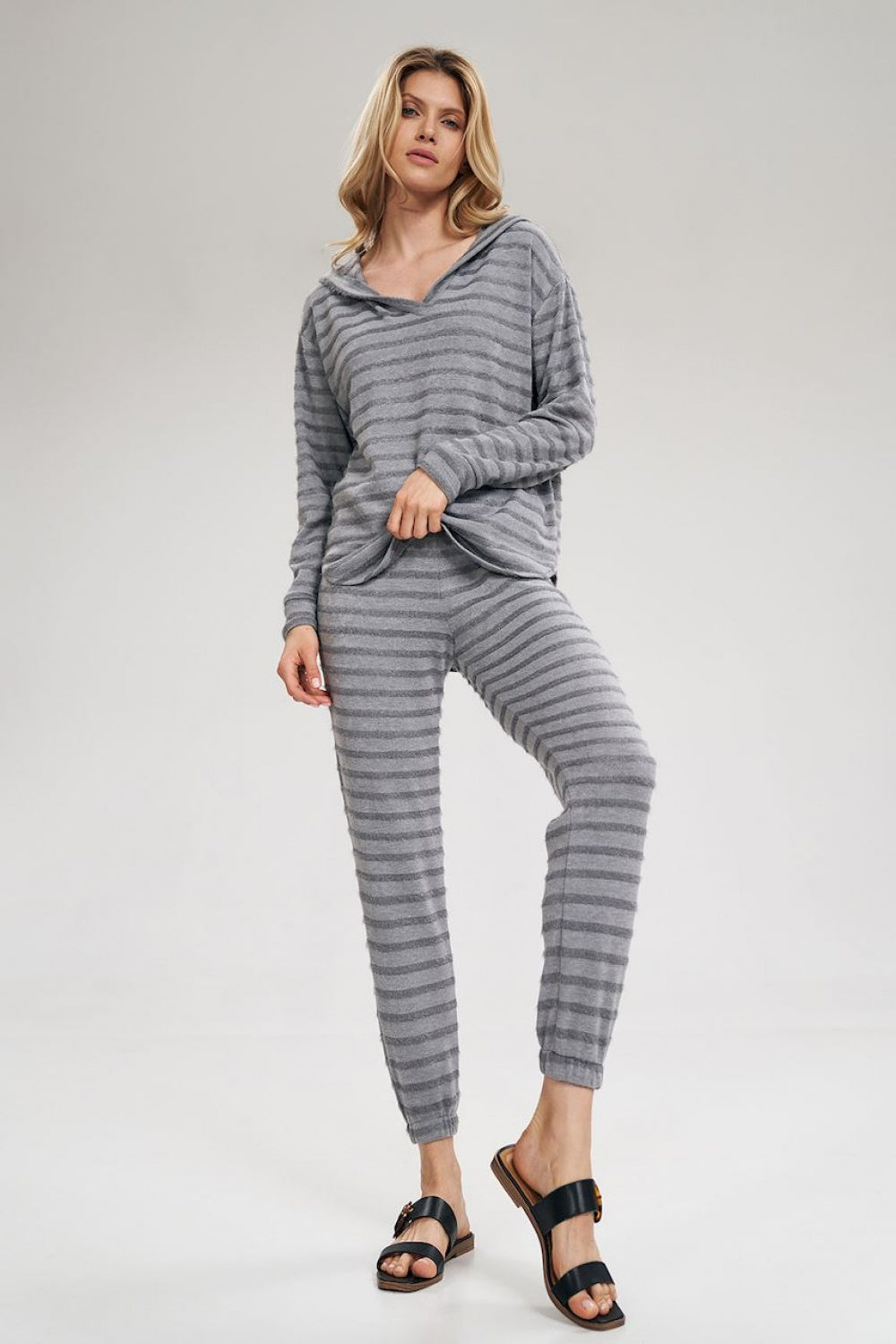 Sleek trousers