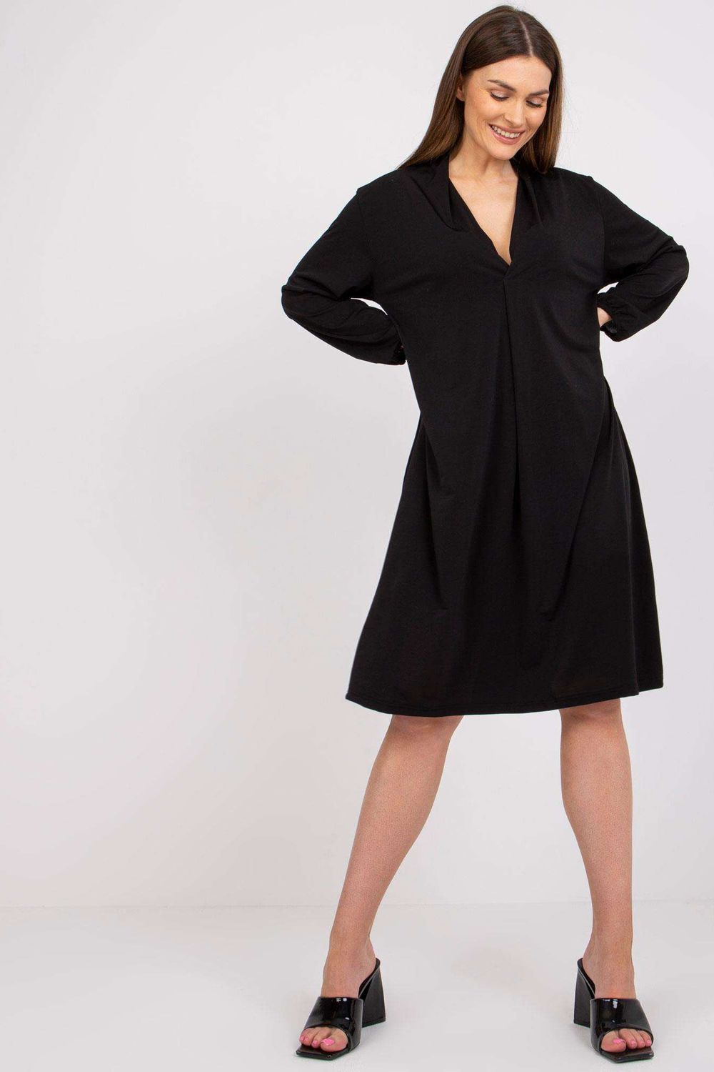 Loose-fitting dress