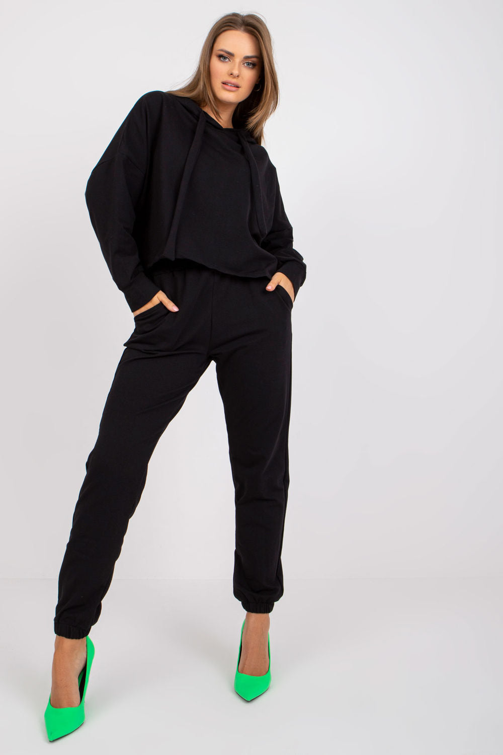 Elastic trousers