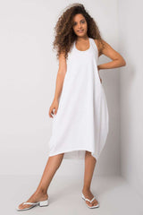 Sleeveless dress