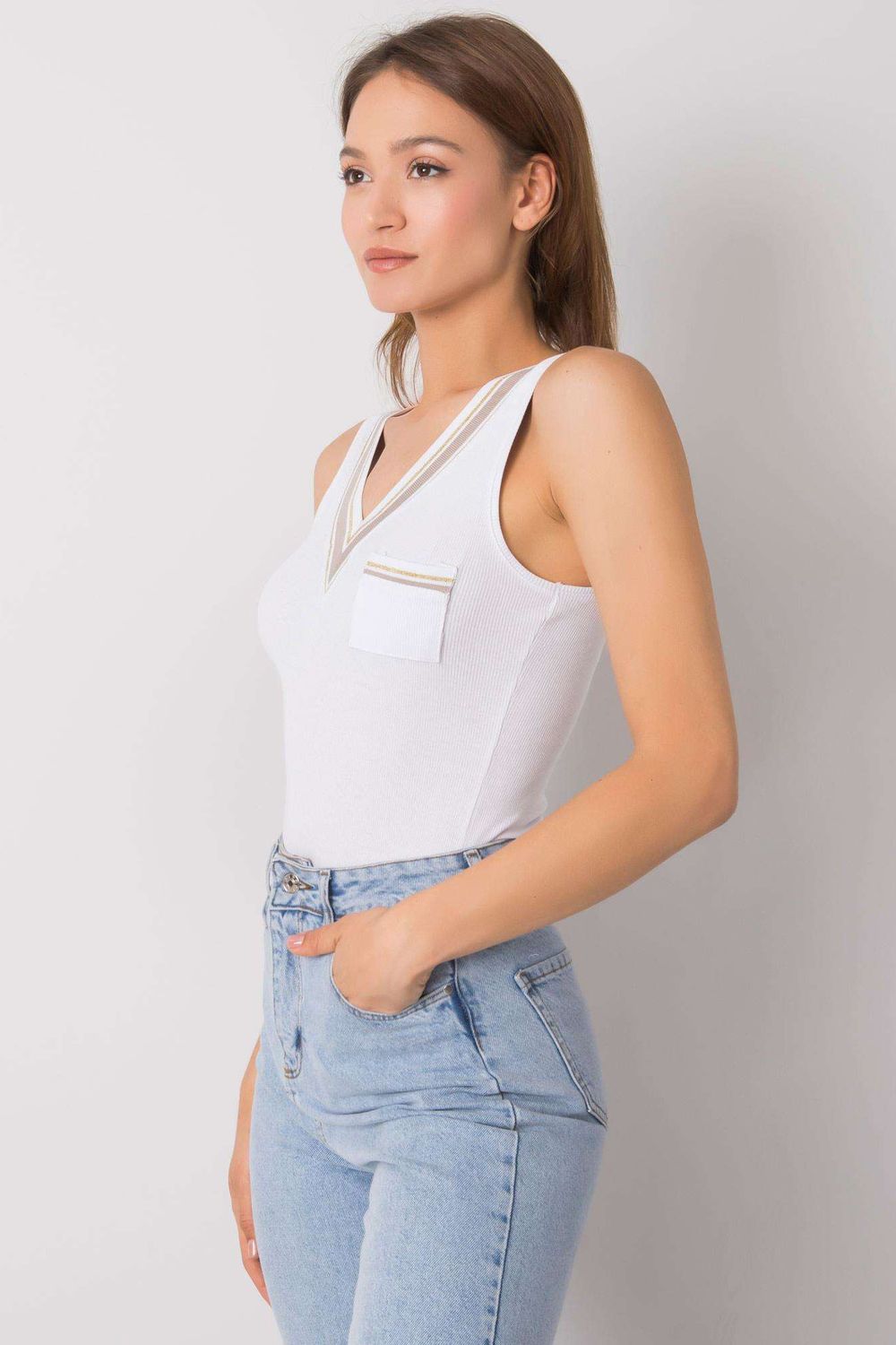 Sleeveless top