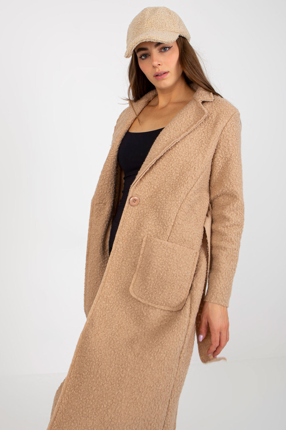 Buttoned coat