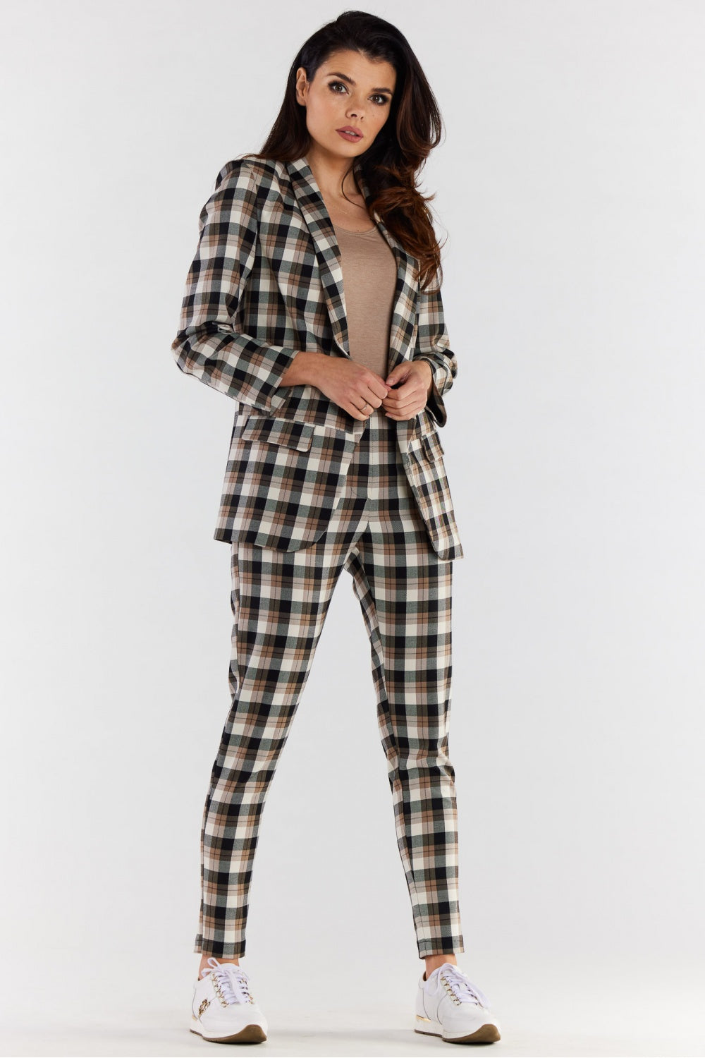 Fitted trousers