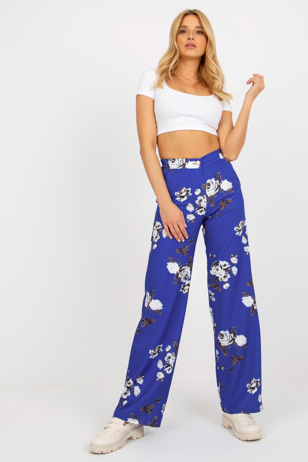 Wide-leg trousers