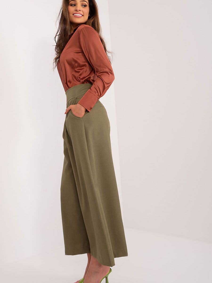 Elastic trousers from Italy Moda