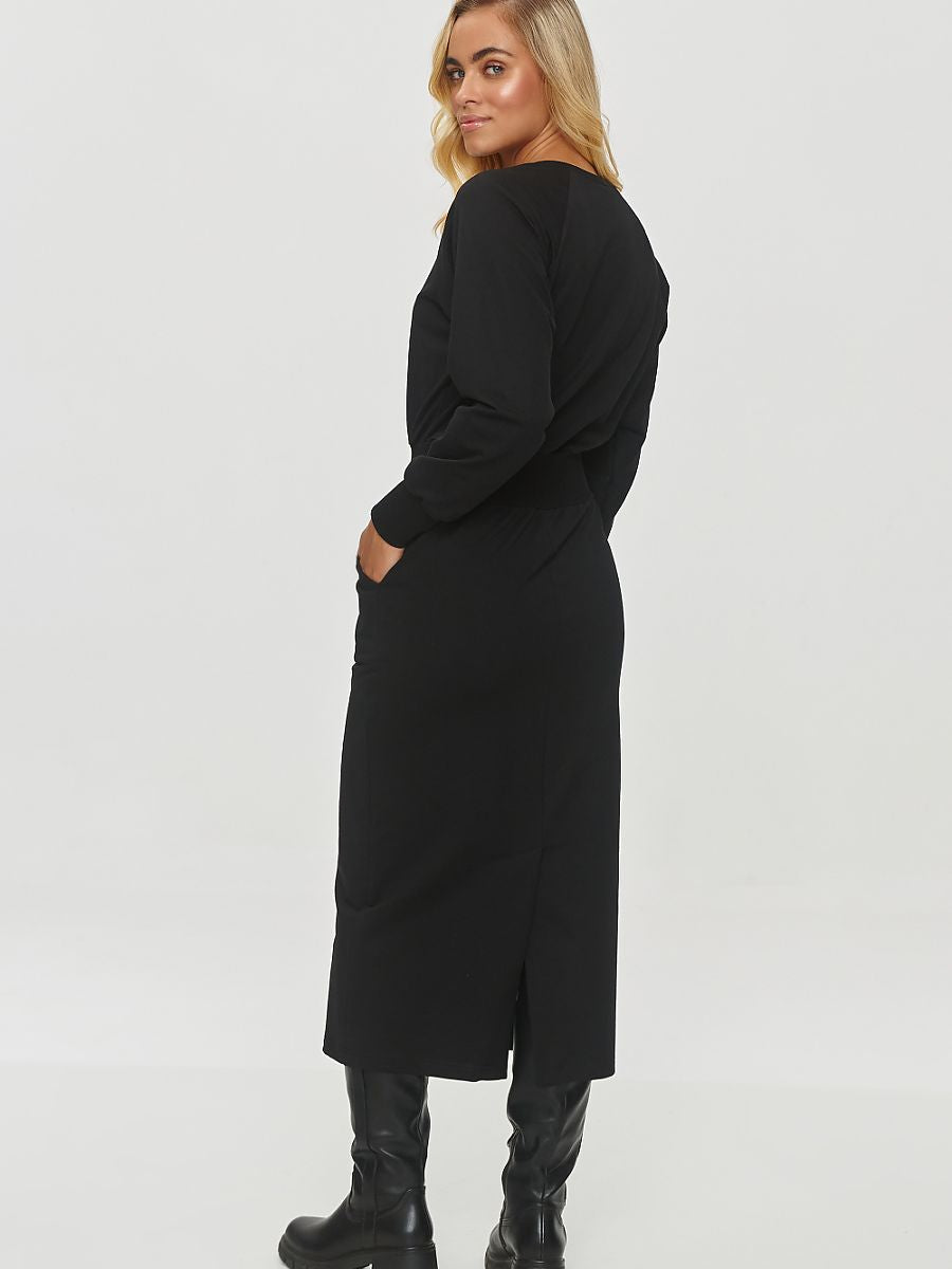Midi dress from Makadamia
