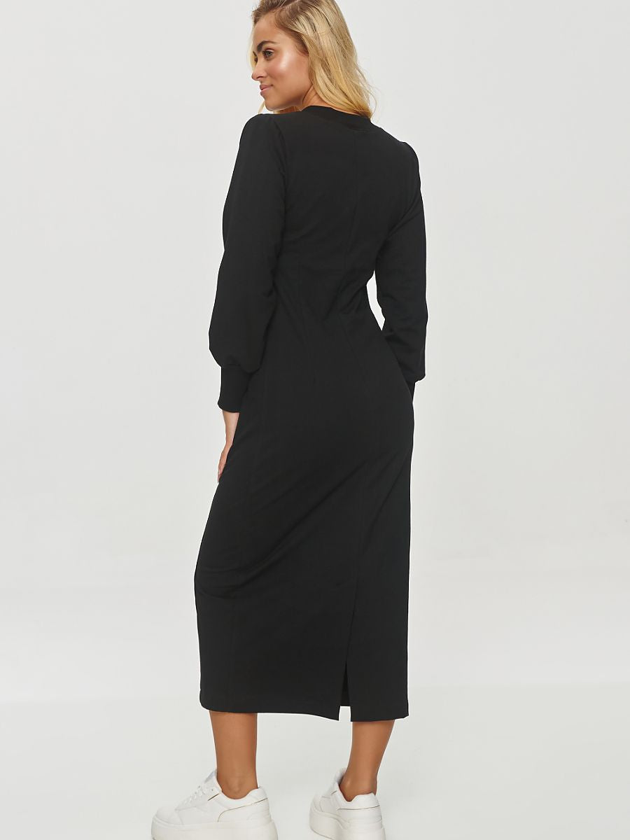 Fitted dress from Makadamia