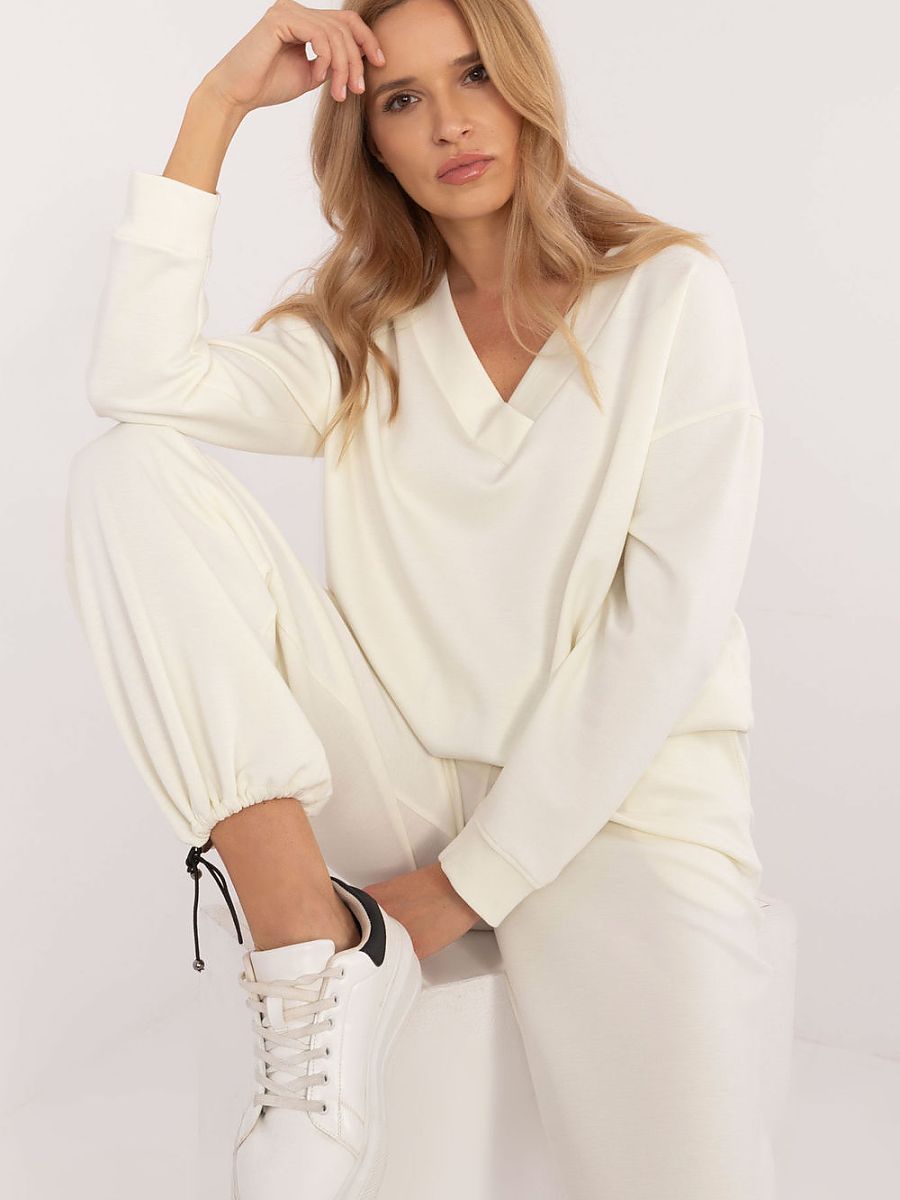 Ribbed trousers from Lakerta