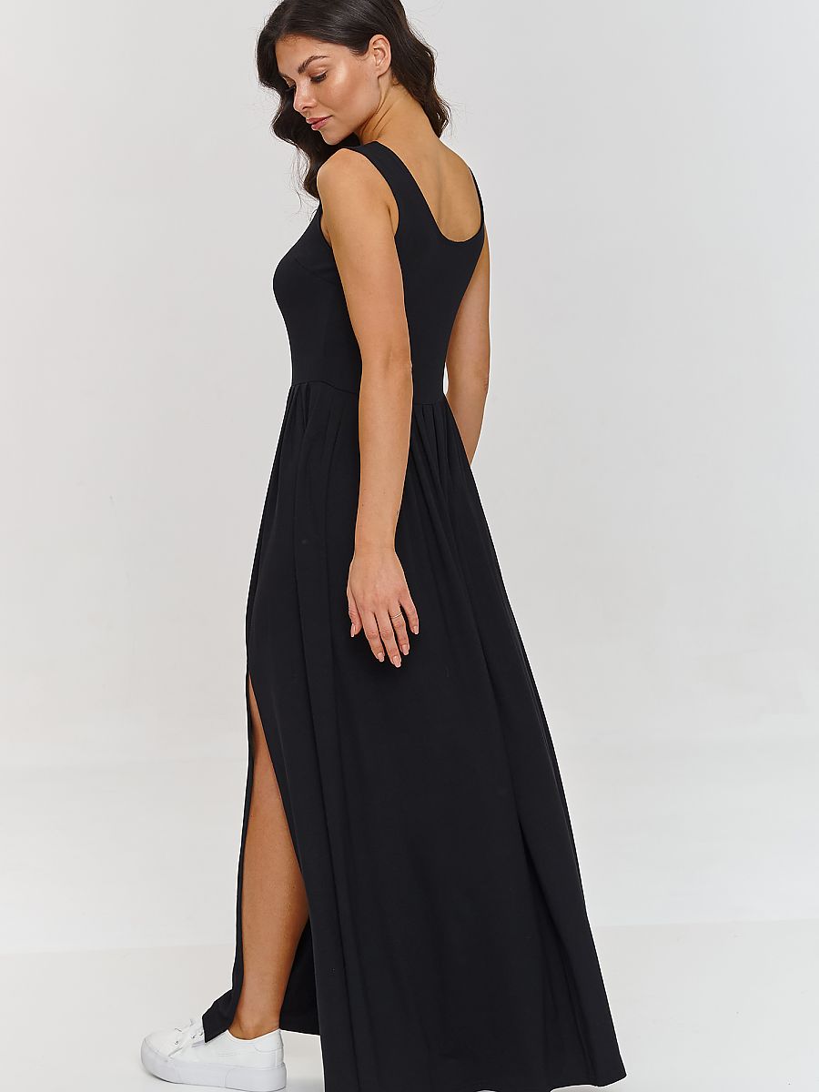 Maxi dress from Makadamia