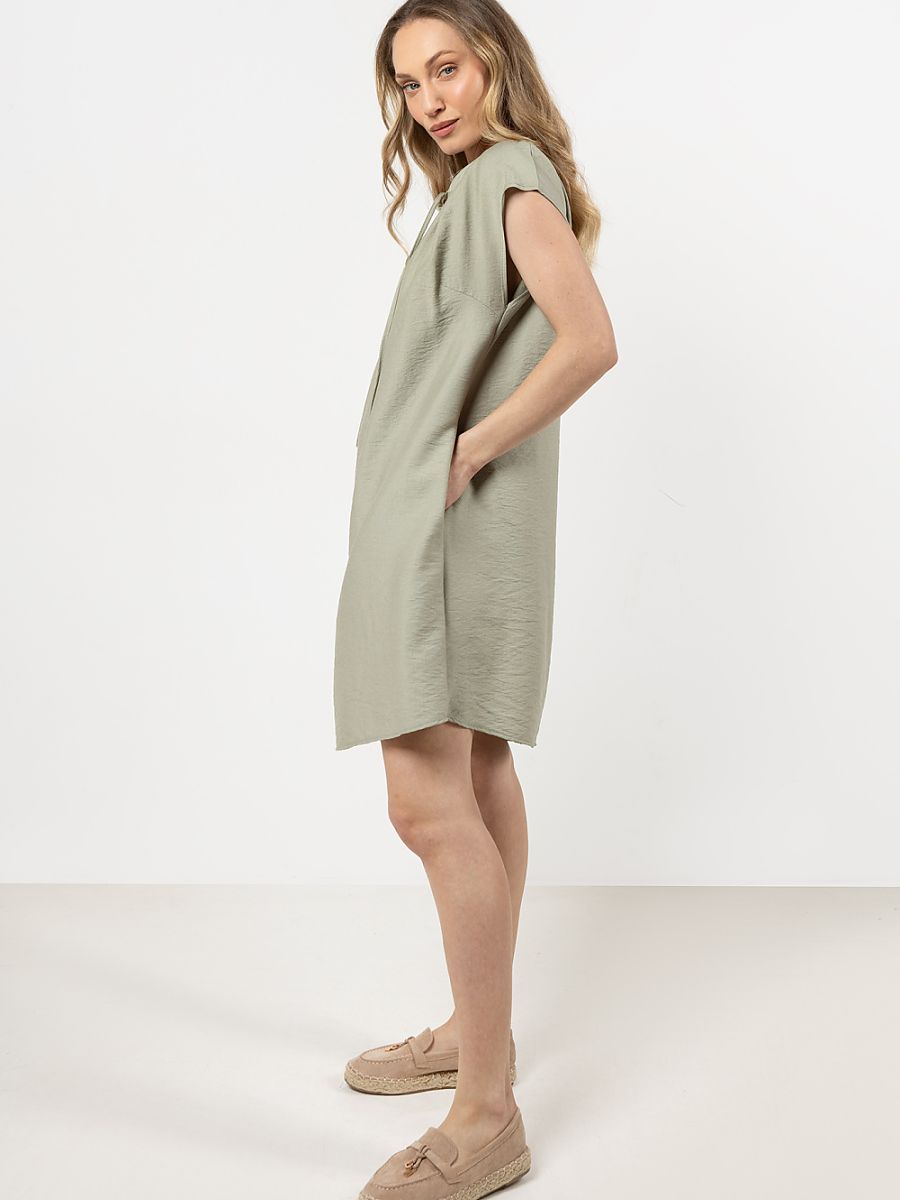 Elegant dress from Awama