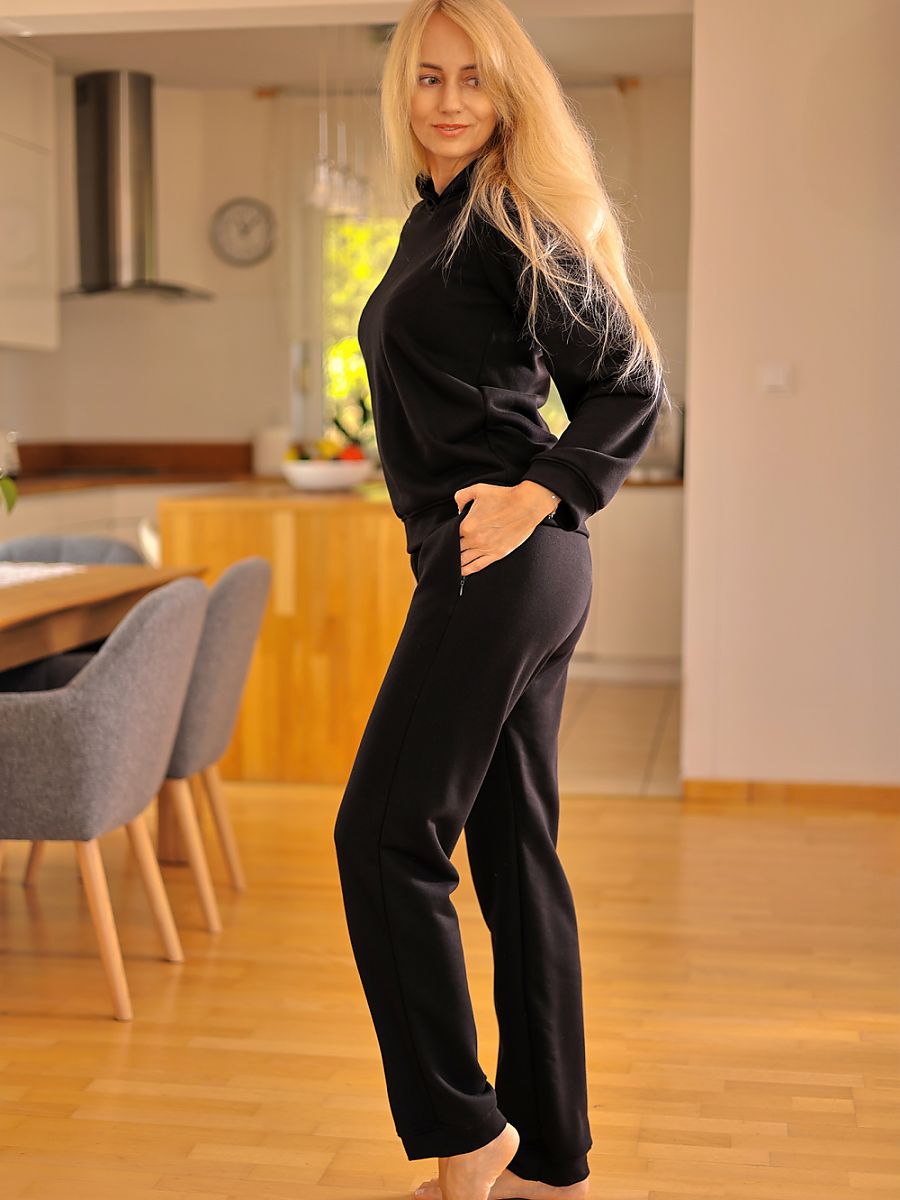 Comfortable trousers from Mirale