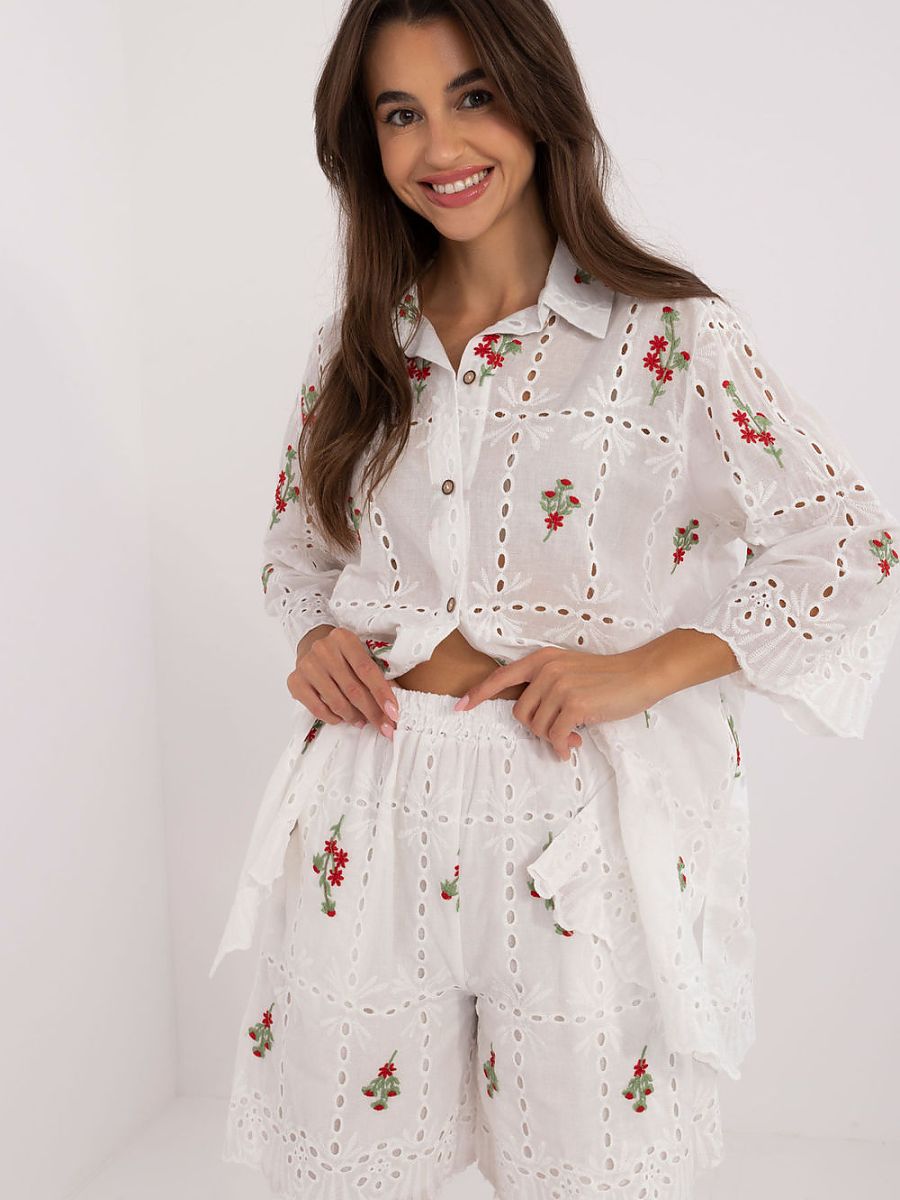Lace trousers from Lakerta