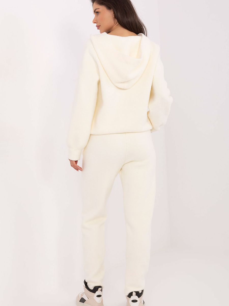 Wool trousers from MBM