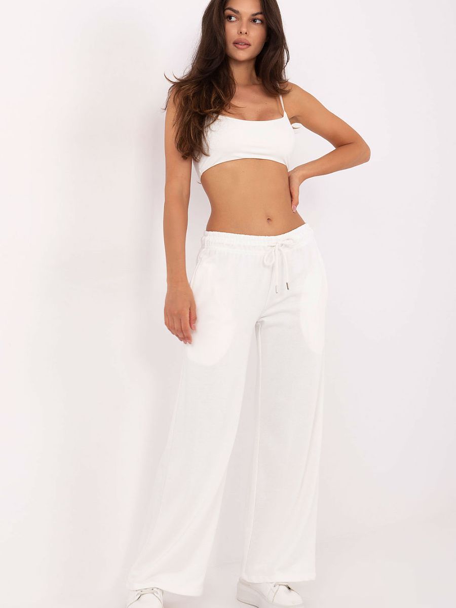 Tracksuit trousers Relevance