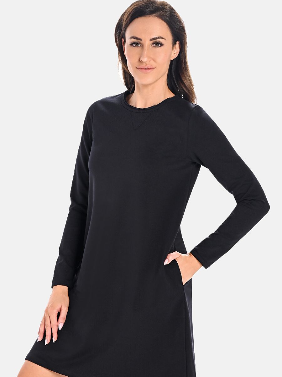 Fitted dress from Teyli