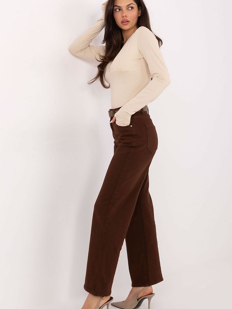 High-waisted buttoned cotton trousers