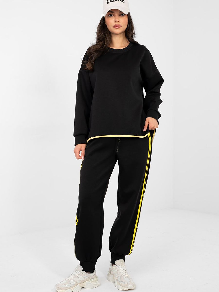 Stretchy trousers