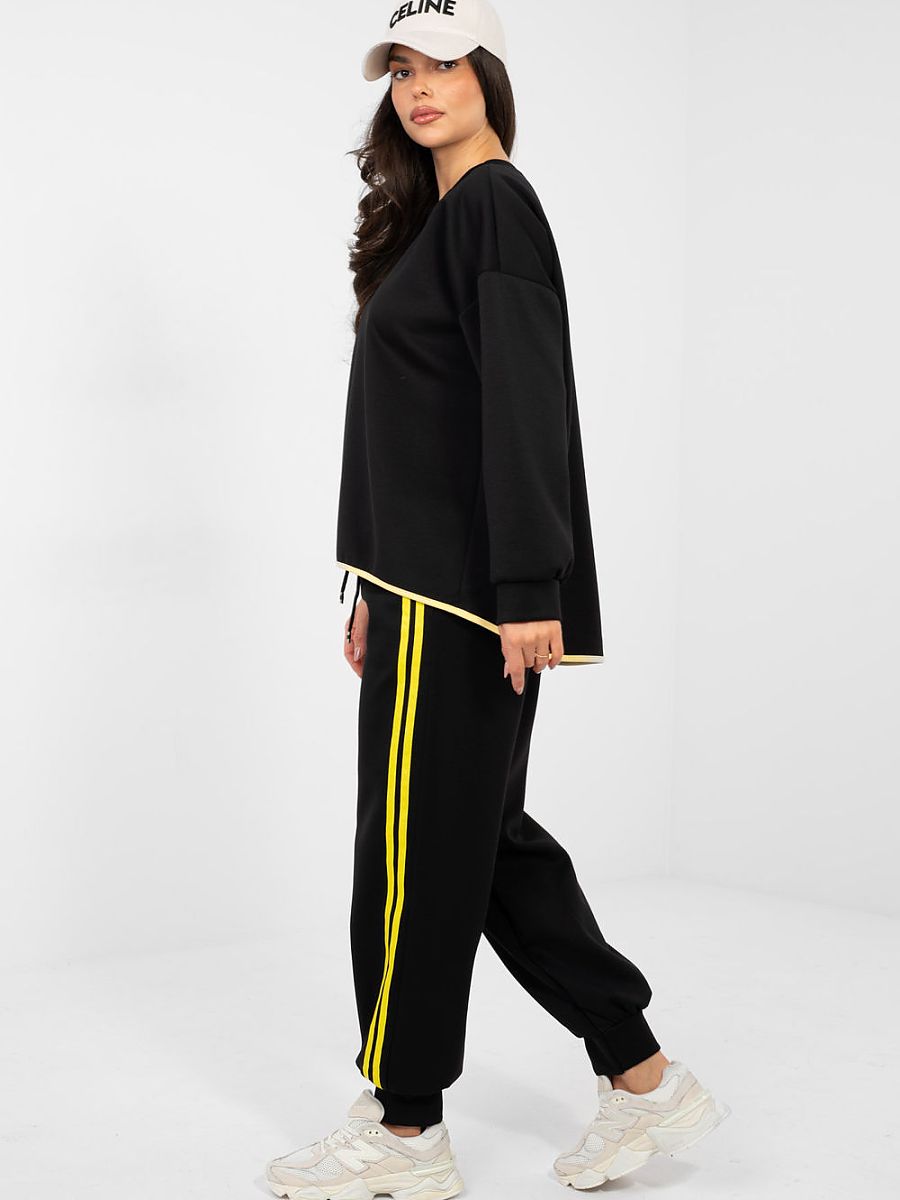 Stretchy trousers