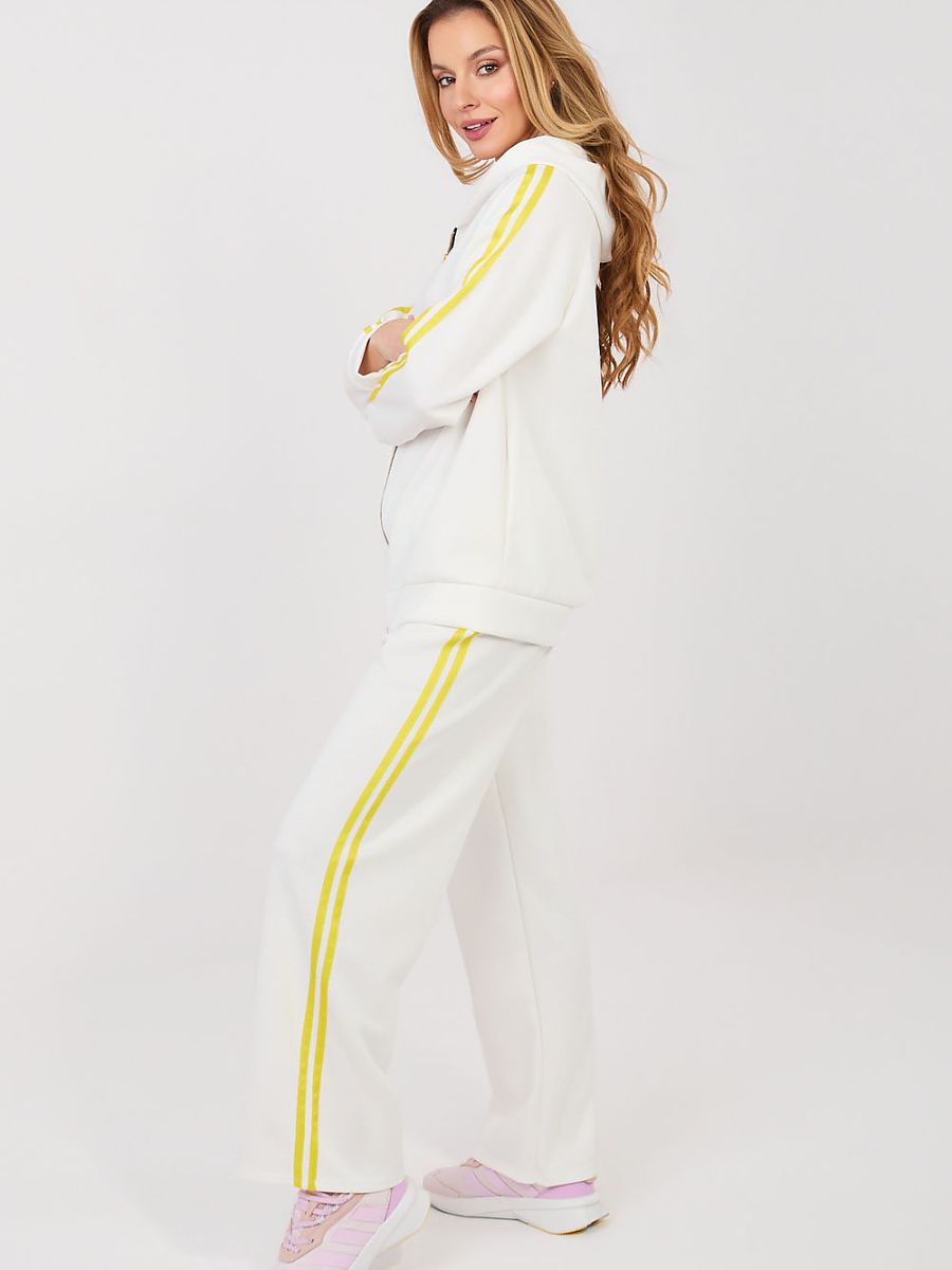 Smooth trousers