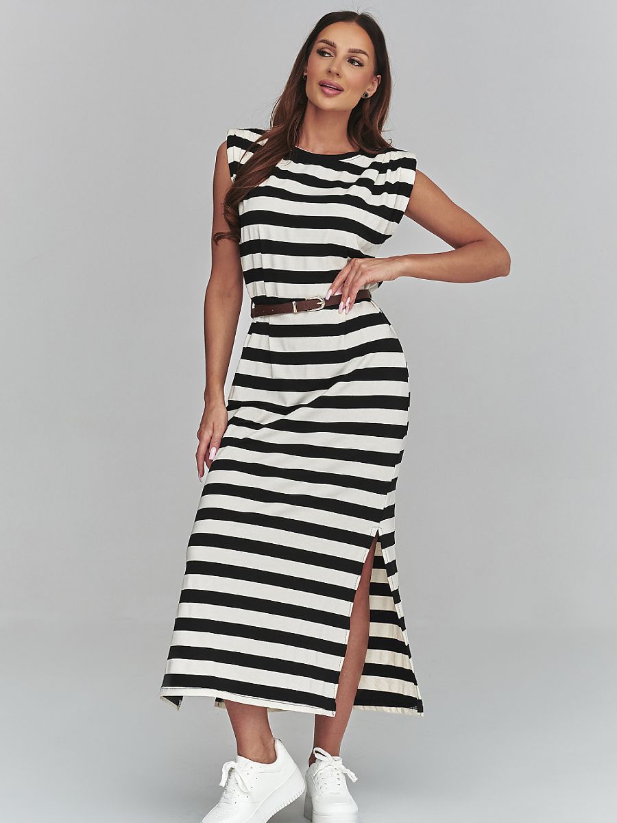 Fitted dress from Makadamia
