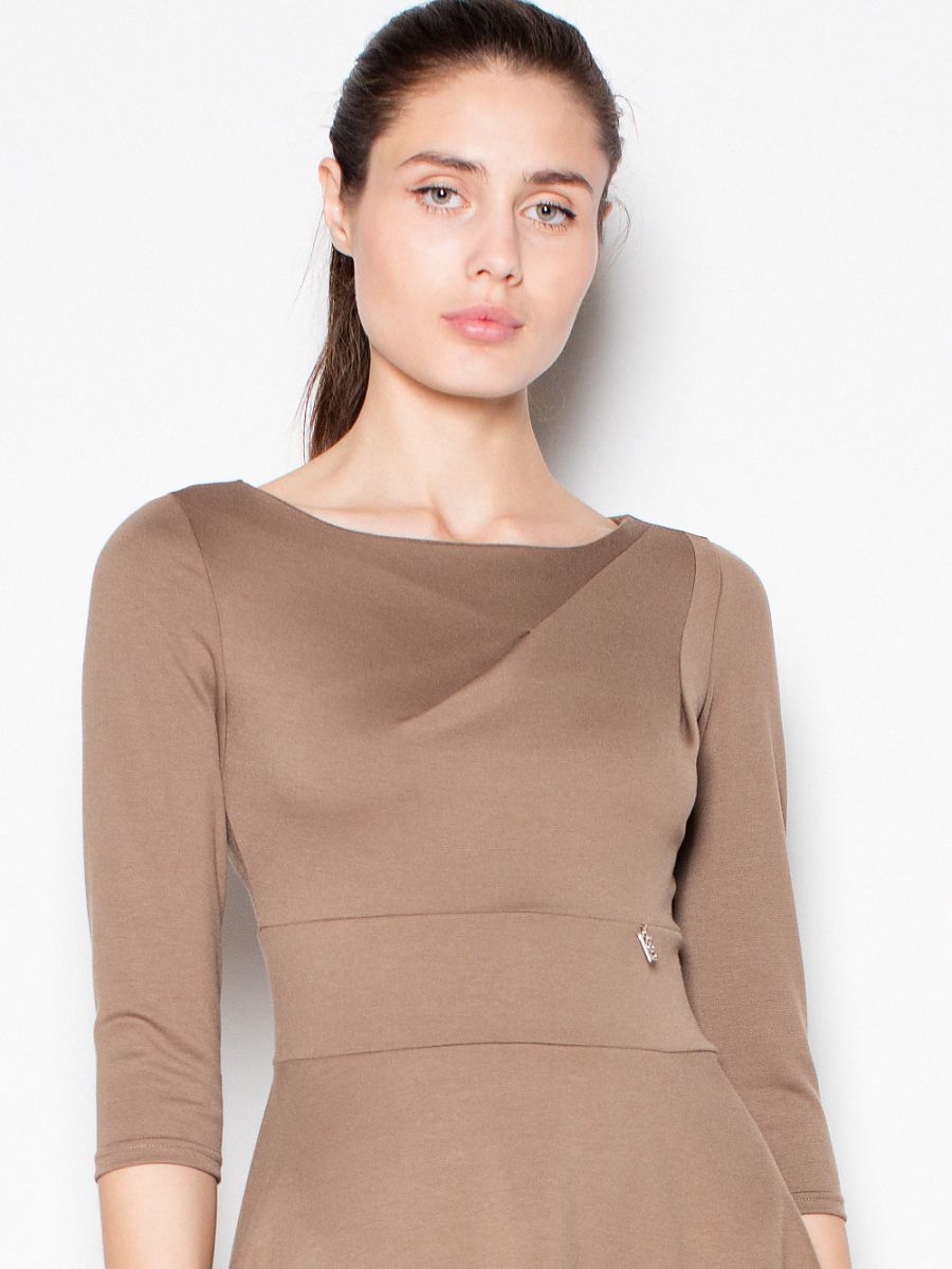 Flared dress from Venaton