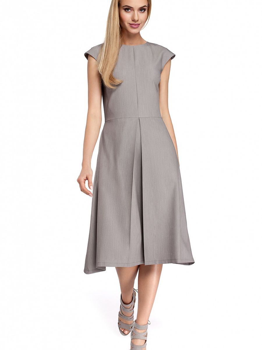 Fitted dress from Moe