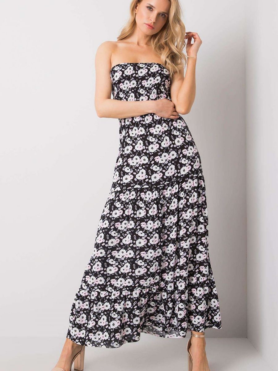 Sleeveless dress