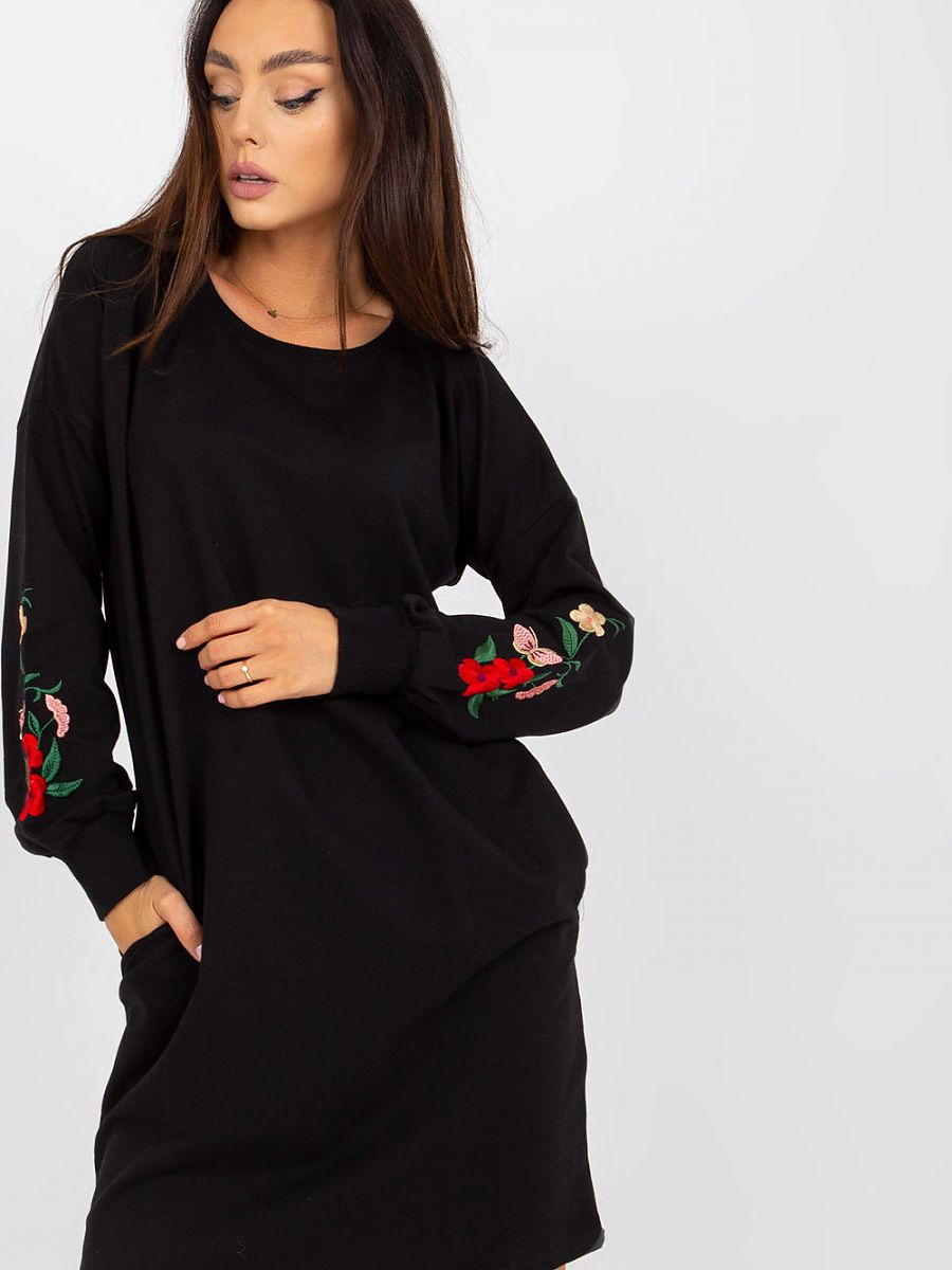 Embroidered dress from Rue Paris