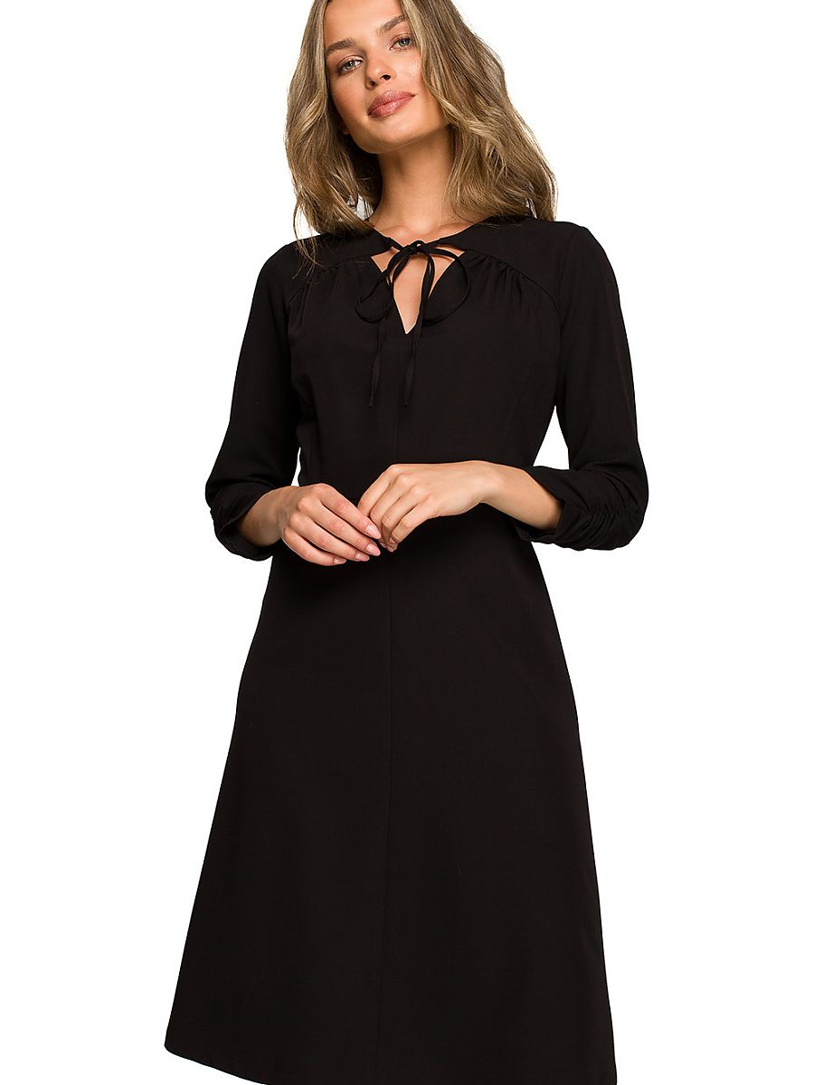 Fitted dress from Stylove