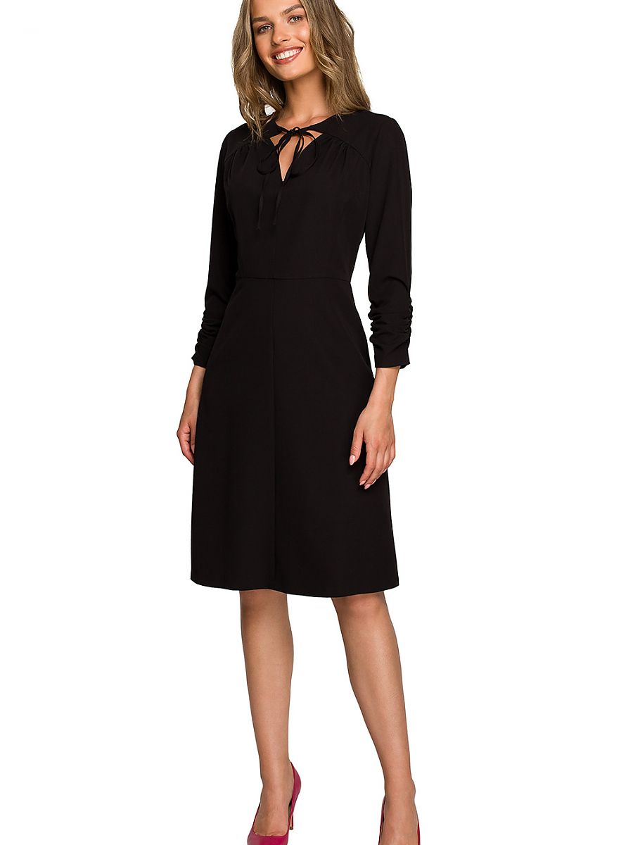 Fitted dress from Stylove