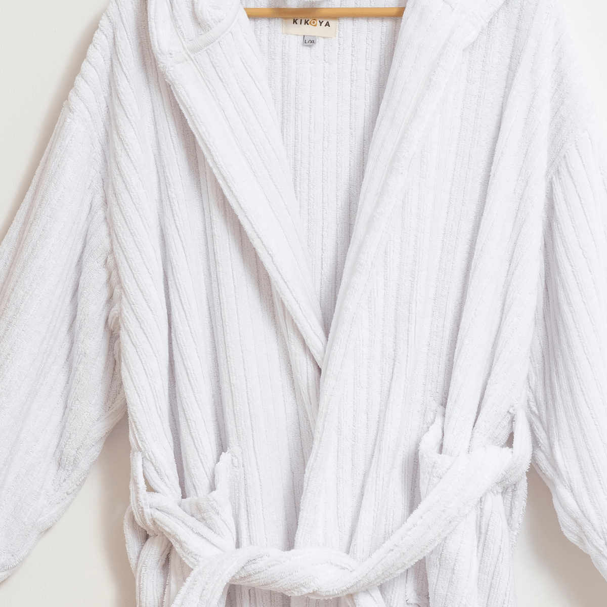 Lyxig morgonrock vit